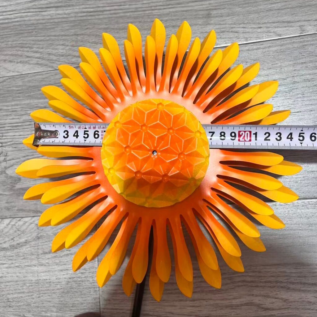 Iron Sunflower Shaped Pinwheel Wind Spinner