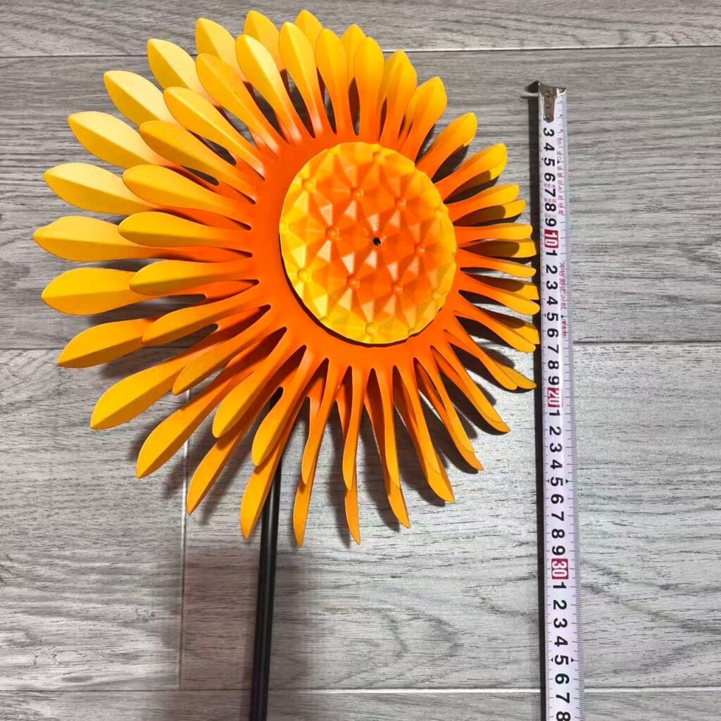 Iron Sunflower Shaped Pinwheel Wind Spinner