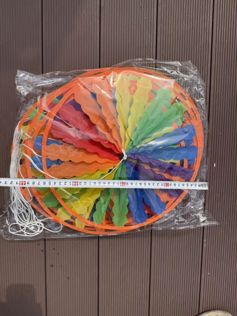 Single-layer Round Disc Orange Trim Candied-Haw Style Pull String Pinwheel Garland